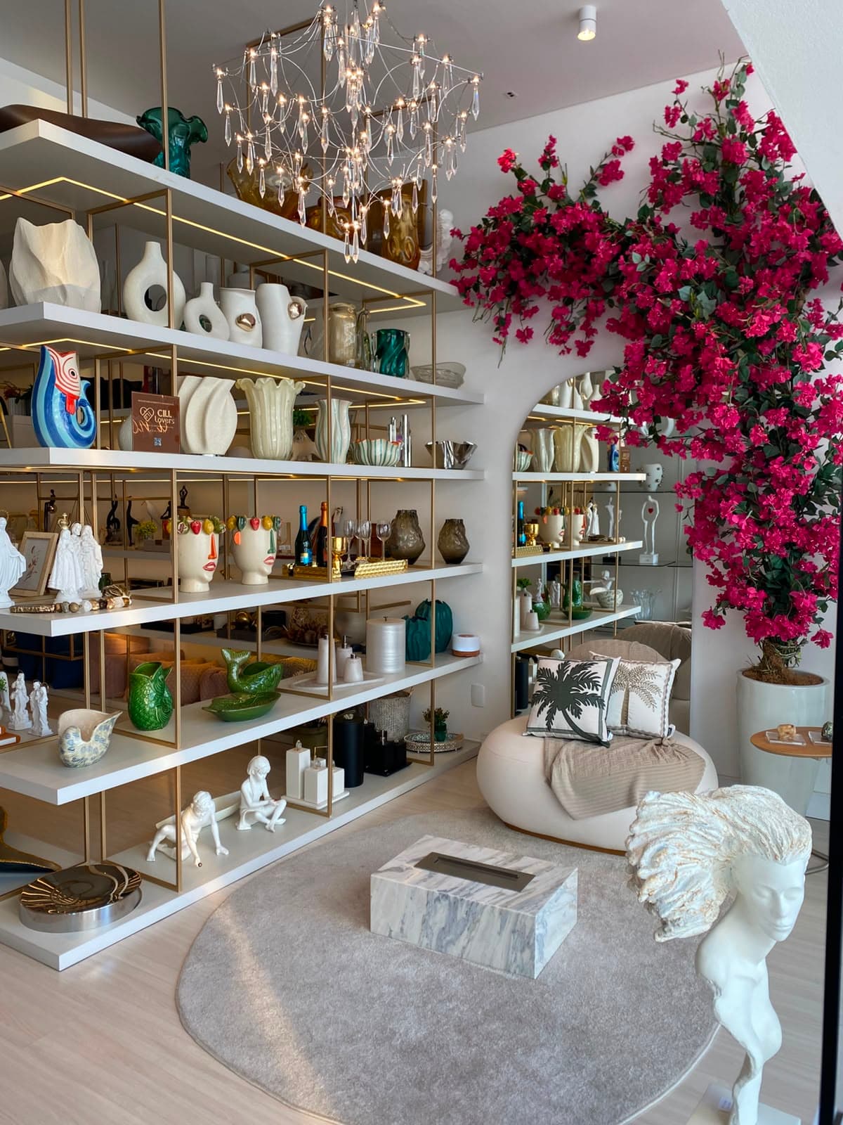 Interior da loja Casa D'Luxo em Balneário Piçarras