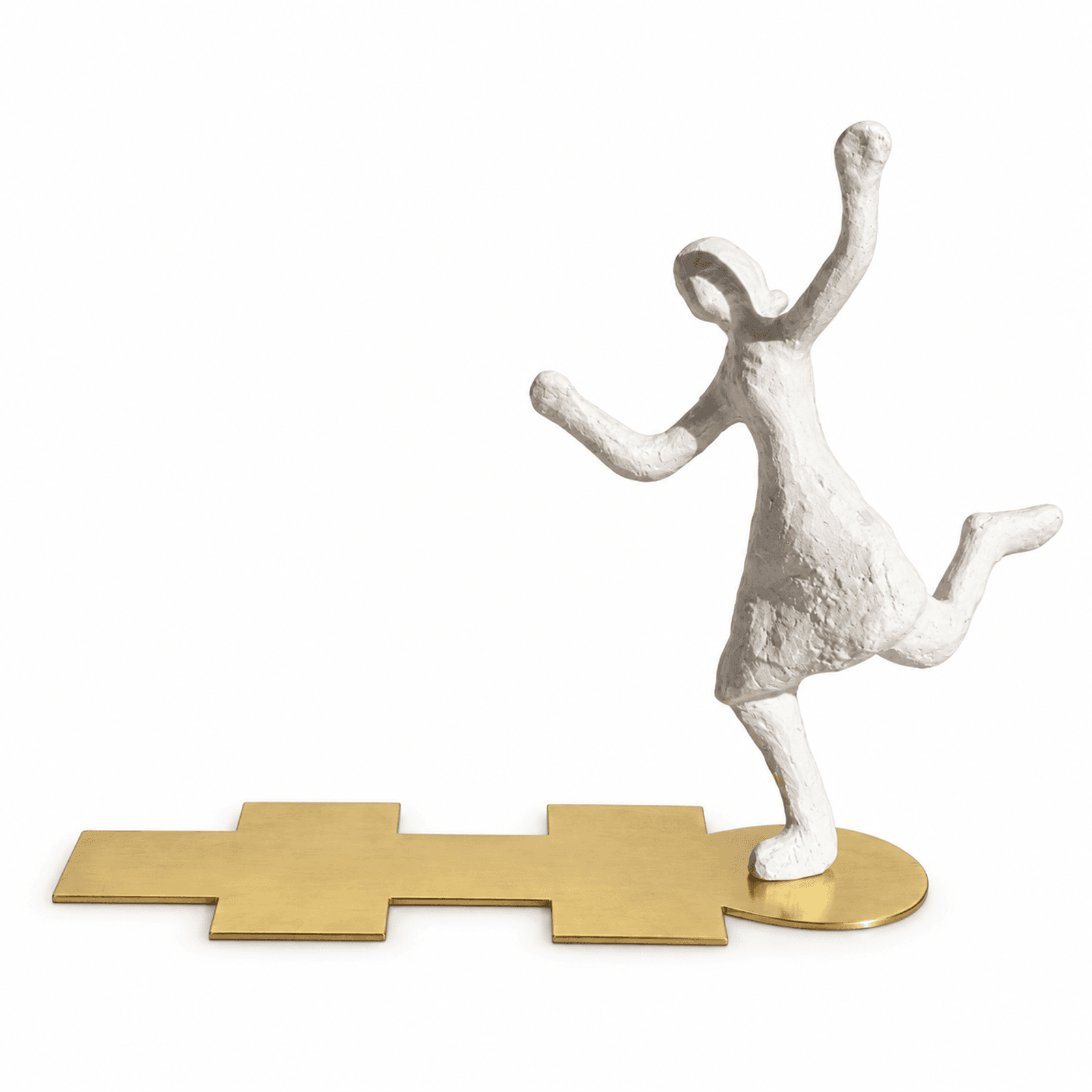 Escultura de uma Criança Brincando de Pular Amarelinha